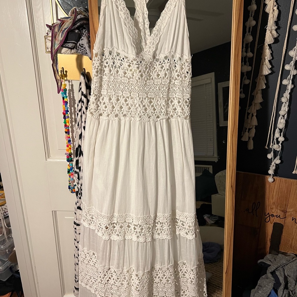 White lace maxi dress